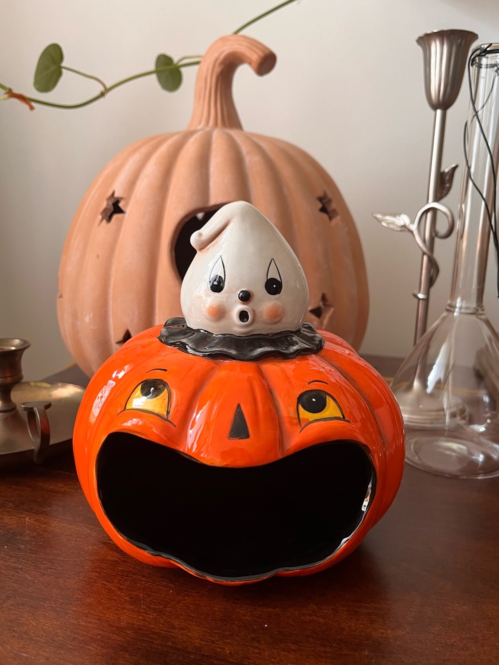 Johanna Parker Big Mouth Gus Ghost on Pumpkin Candy Dish Halloween Decor 🕸️